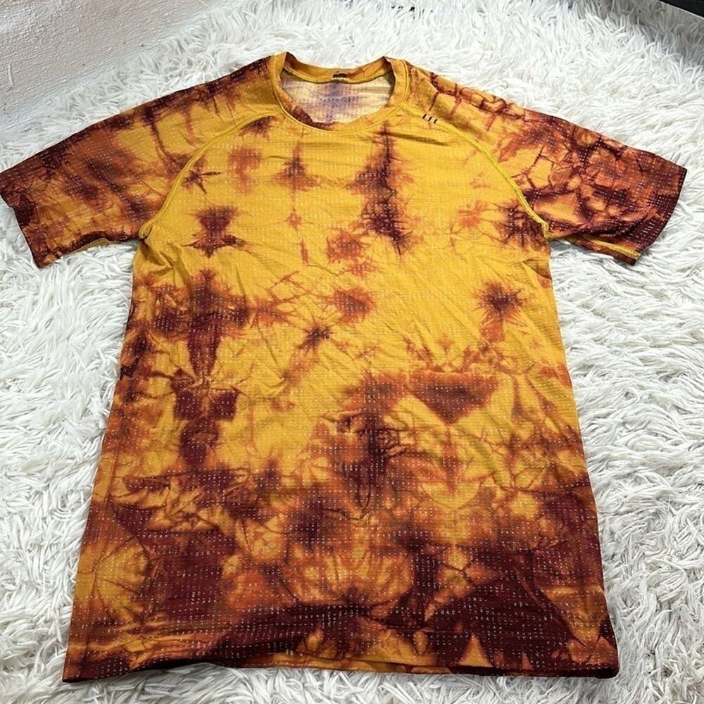 Lululemon Metal Vent Tech Short Sleeve Shirt 2.0 Yellow/Red Dye